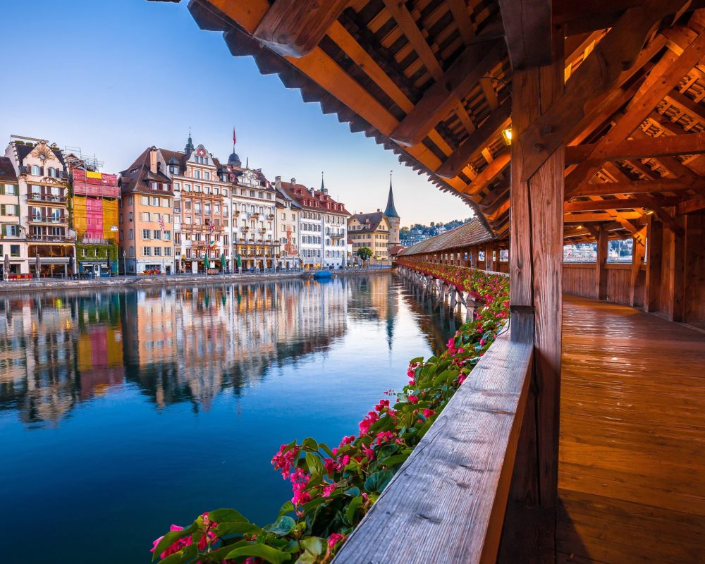 AdobeStock_251519814-min